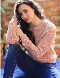 Elite escort service in Berinag for home and hotel visits